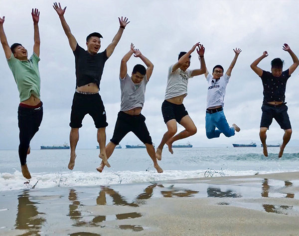 團(tuán)隊(duì)風(fēng)采